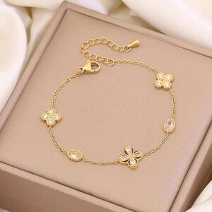 18K Gold Plated Four Leaf Clover Zircon Bracelet